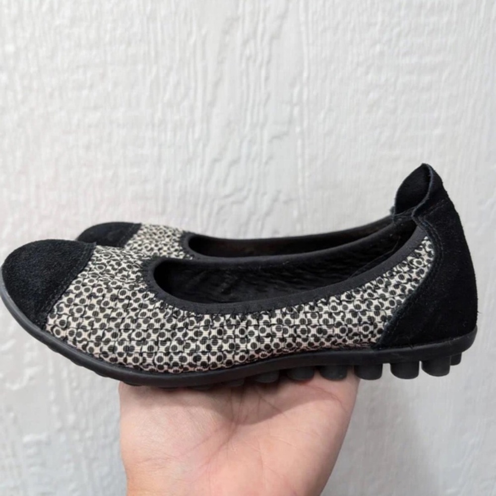 Me Makeover Essentials Monochrome Patterned Loafe… - image 2